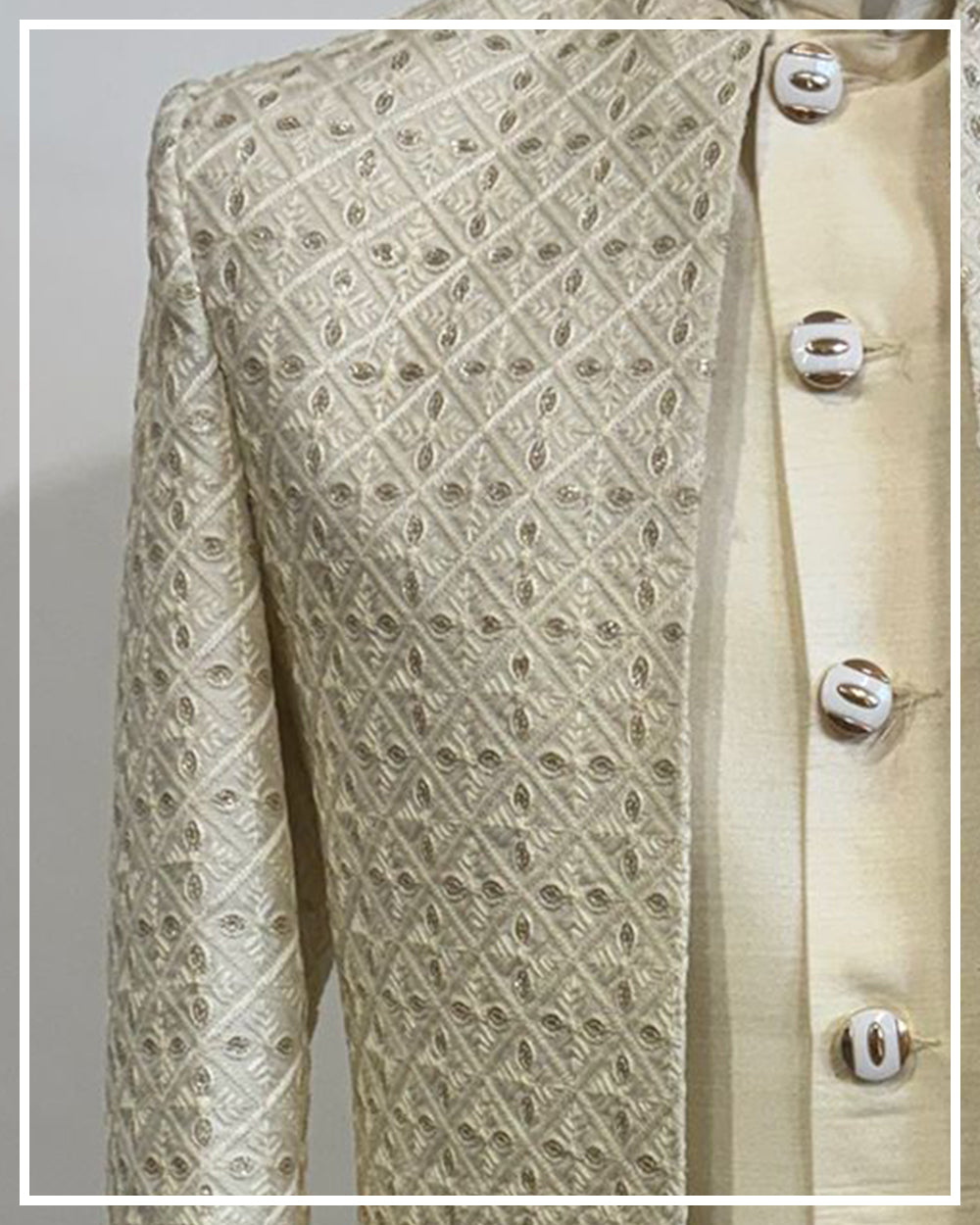 Indo-Western 2-Piece Set (Off White)